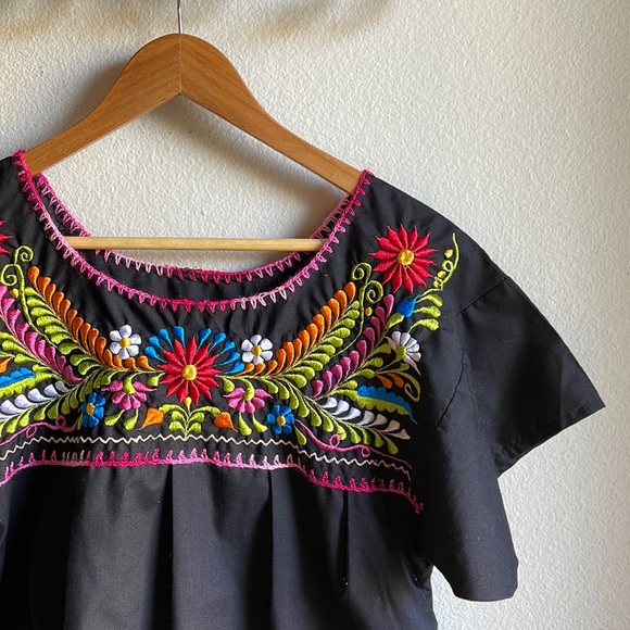 Vintage Tops - Mexican Embroidered Tunic Top